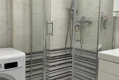 Garsonieră decomandată în P-ța Universității