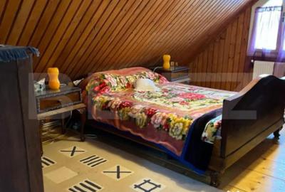 Casă cu 3 camere cu Teren 2243 Mp în Central - 2