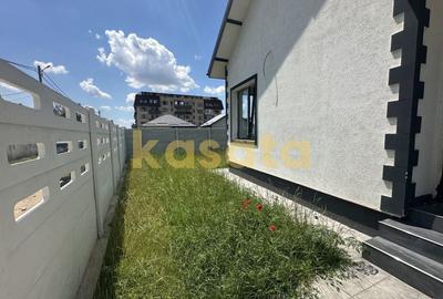 Casă individuală cu 3 camere cu Canalizare în Est - 2