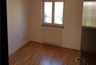 Vila duplex Jolie Ville - str Alexandru cel Bun / COMISION 0 - 17