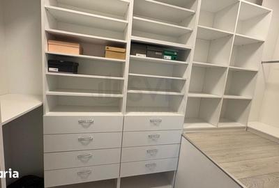 Apartament cu 3 camere în Centrul Civic - 1