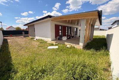 Casă individuală cu 4 camere cu Teren 400 Mp în Central - 16