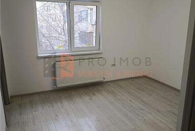 Apartament cu 2 camere decomandat în Crâng - 3