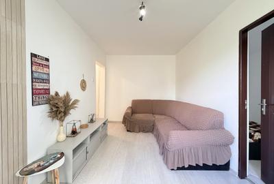 Apartament cu 3 camere semidecomandat, mobilat în Șagului