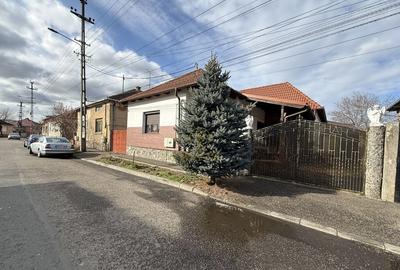 Casă cu 4 camere cu Teren 485 Mp în Titulescu - 3