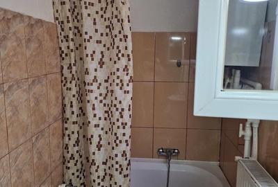 Apartament cu 2 camere semidecomandat în Obor