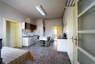 Apartament cu 3 camere semidecomandat, mobilat în Ultracentral - 36