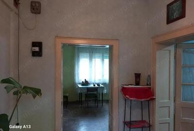 BRASADAS vinde casa 3 cam. zona Unirii teren 550mp. - 12