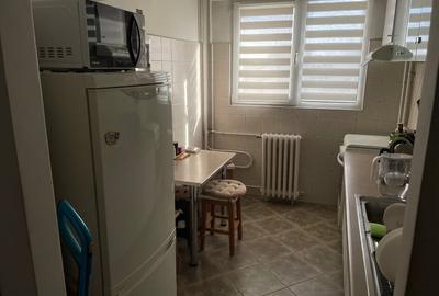 Apartament cu 2 camere nedecomandat, mobilat în Titan - 3
