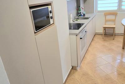 Apartament cu 3 camere decomandat în Semicentral