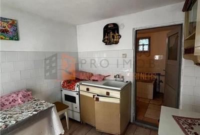 Casa tip parter 4 camere  zona Unguriu judet Buzau - 8