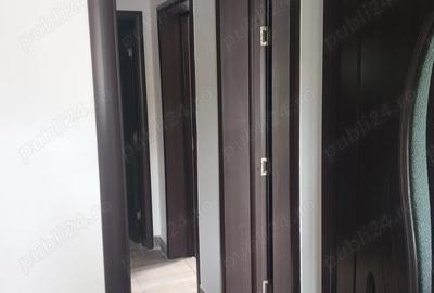 Apartament cu 2 camere decomandat în Tractorul - 4