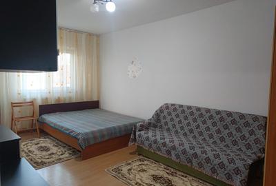 Apartament cu 3 camere decomandat în Dacia - 2