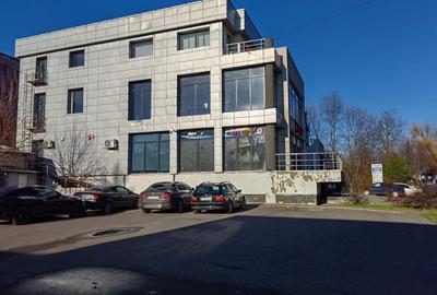 Spațiu comercial, de 2,517.4399414063 mp, în Central - 3