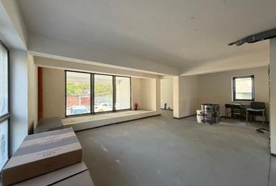 Spațiu comercial, de 40 mp, în P-ța Muncii - 5
