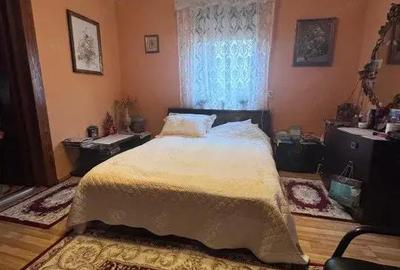 Casă cu 8 camere cu Teren 700 Mp în Rădăuți