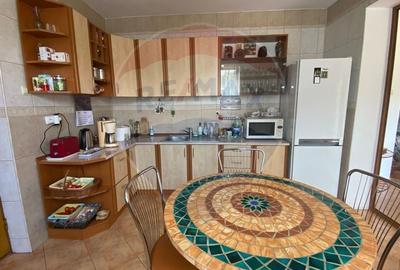 DE VANZARE Vila de vacanta in Pucioasa /Dambovita Comision 0% !!! - 10
