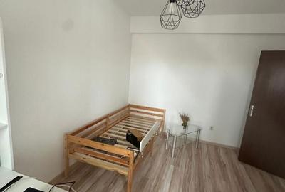 Apartament cu 3 camere în Central - 13