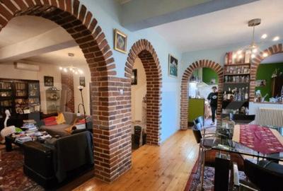 Casa cu 6 camere in Voiniceni - 11