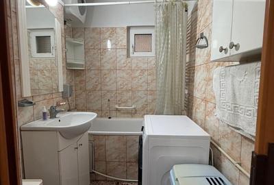 Apartament cu 3 camere semidecomandat în 1 Decembrie 1918 - 17