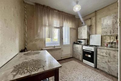 Se ofera spre inchiriere un apartament decomandat cu 2 camere, situat in zona 13 Septembrie . - 1