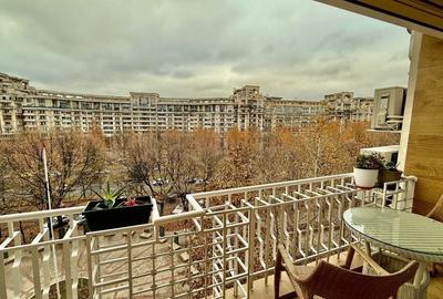 Apartament cu 4 camere decomandat în P-ța Unirii