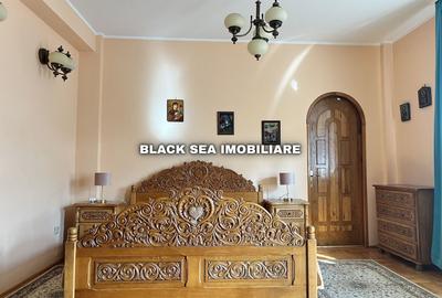 Casă cu 7 camere cu Canalizare în Central - 10