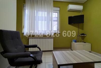 Piata Romana, langa Ambasada Angliei, 4 camere - 16