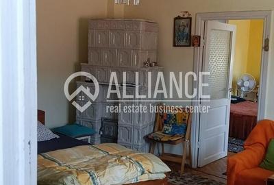 Casă cu 6 camere cu Canalizare în Central - 8