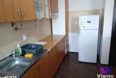 Apartament cu 2 camere semidecomandat, mobilat în Central