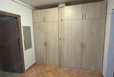 Apartament cu 2 camere semidecomandat în Titan