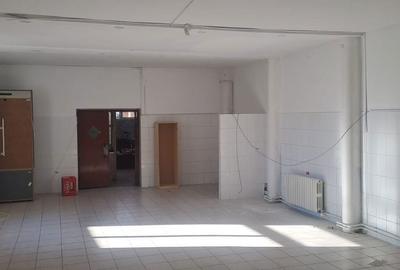 Spațiu comercial, de 120 mp, în CET