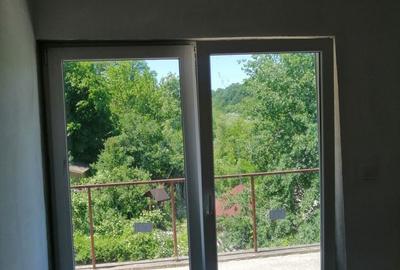 Apartament cu 2 camere decomandat în Calea Timișoarei - 2