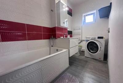 Apartament cu 2 camere decomandat în Micro 4 - 3