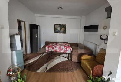 Casă cu 4 camere cu Teren 1500 Mp în Central - 7