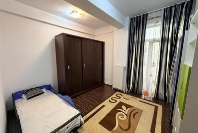 Apartament cu 3 camere semidecomandat, mobilat în Decebal - 9
