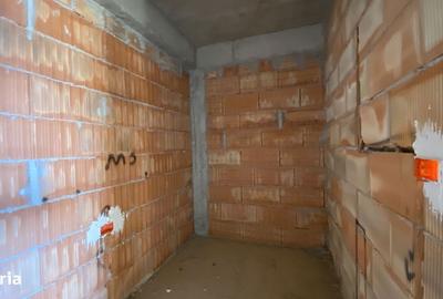 Apartament cu 6 camere decomandat în Hlincea - 2