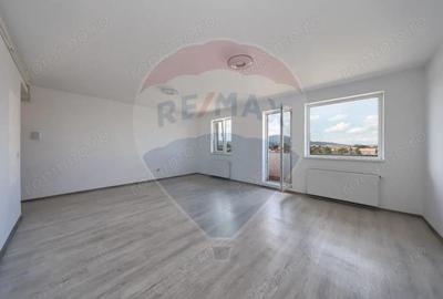 Garsoniera in zona Ghimbav Livada- Comision 0% - 3