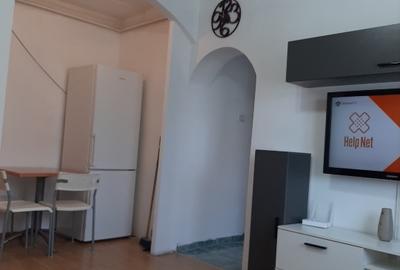 Apartament cu 3 camere semidecomandat în Gorjului - 4