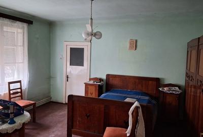 Casă individuală cu 3 camere cu Canalizare în Central - 5