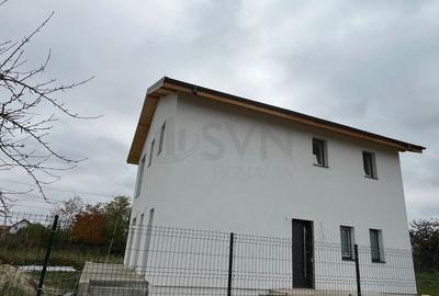 Casă individuală cu 4 camere cu Teren 450 Mp în Săbăreni - 2