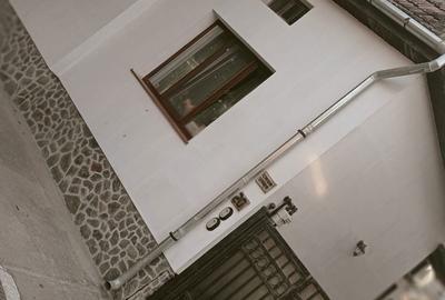 Casă cu 4 camere în Central - 4