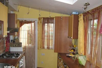 Casă cu 4 camere cu Teren 135 Mp în Ultracentral