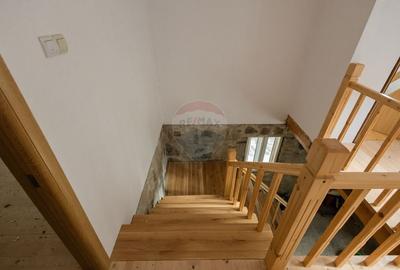 Proprietate unica in Tarcau - 30.283 mp intravilan, casa P+M - 9