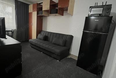 Garsonieră decomandată în Central