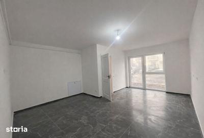 Spațiu comercial, de 32 mp, în Central - 5
