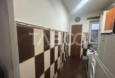 Apartament 2 camere etaj intermediar de inchiriat in zona Vasile Aaron - 3