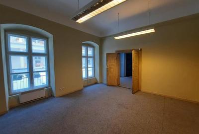 Birou, de 106 mp, în Ultracentral - 1