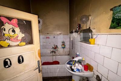 Casa de vanzare in suprafata de 100 mp localizata central i - 17