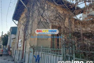 Unirii, Mitropolie, 2 vile interbelice, SU 290 mp, teren 300 mp - 3